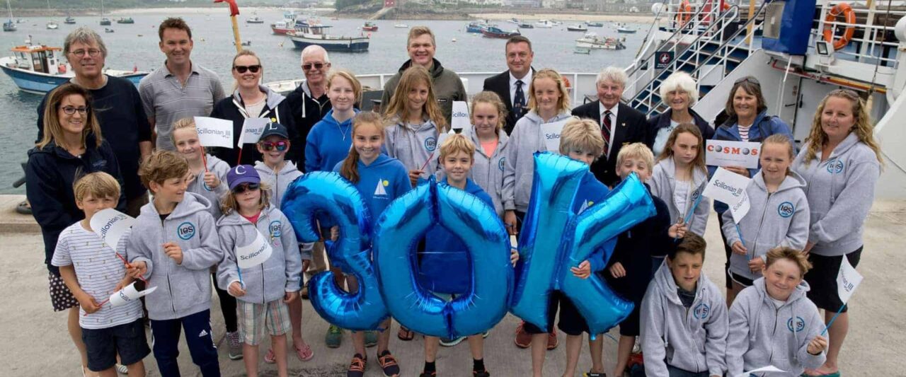 Ray Mears - Community Fun group photo - Isles of Scilly