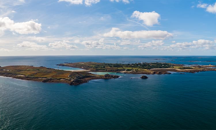 Autumn view of the islands St Agnes and Gugh, Isles of Scilly
