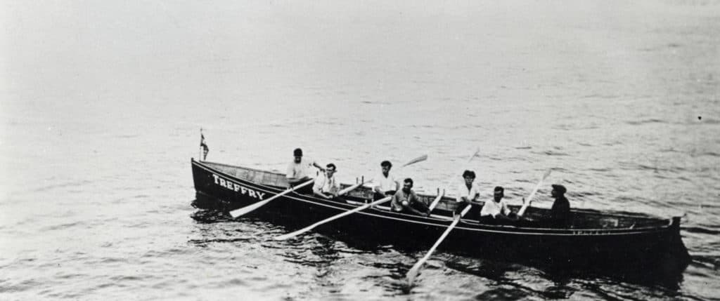 Historic photo of the pilot gig Treffry