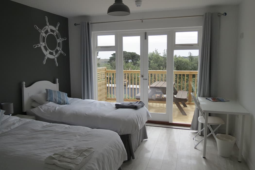 Twin bedroom - Longstone Lodge - St Mary's